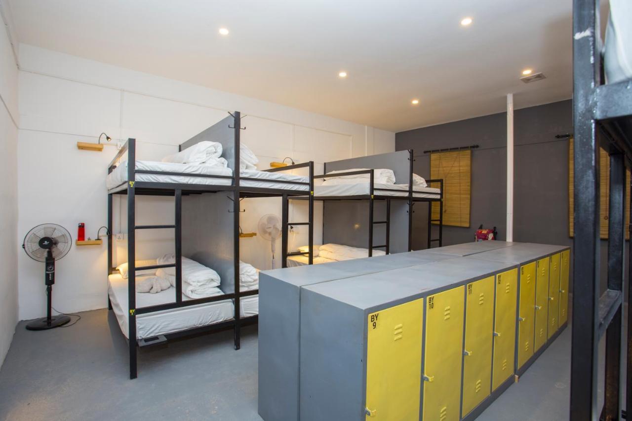 Yakety Yak Hostel Kathmandu Bagian luar foto