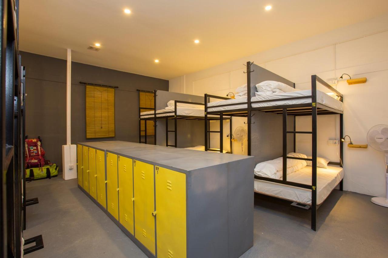Yakety Yak Hostel Kathmandu Bagian luar foto