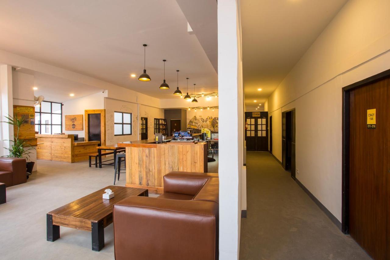 Yakety Yak Hostel Kathmandu Bagian luar foto