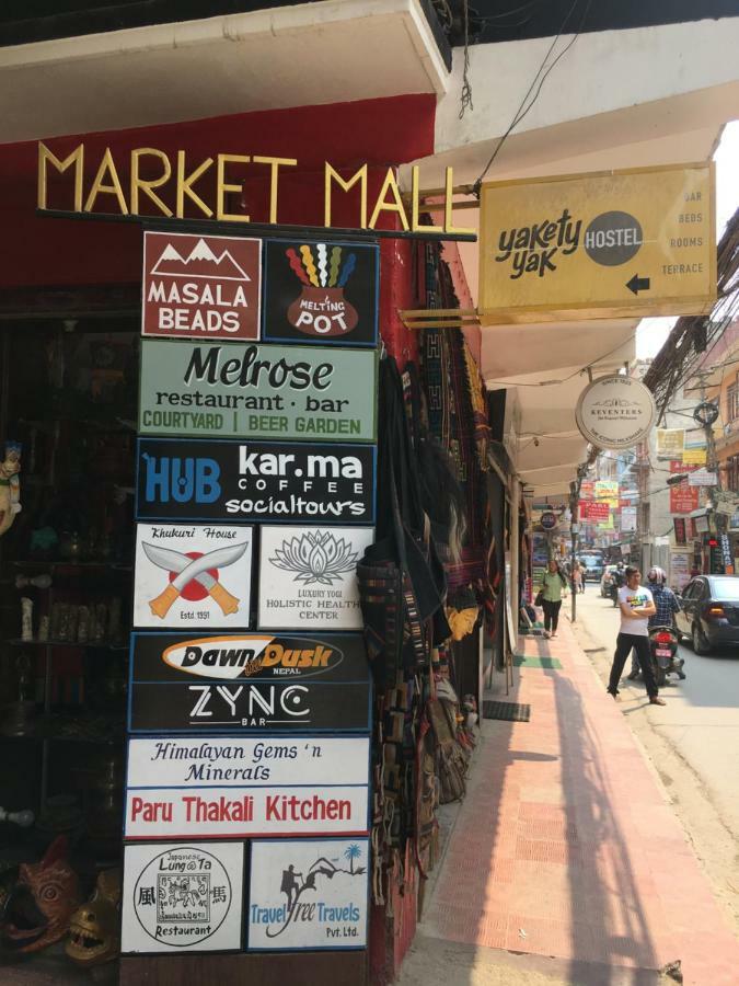 Yakety Yak Hostel Kathmandu Bagian luar foto